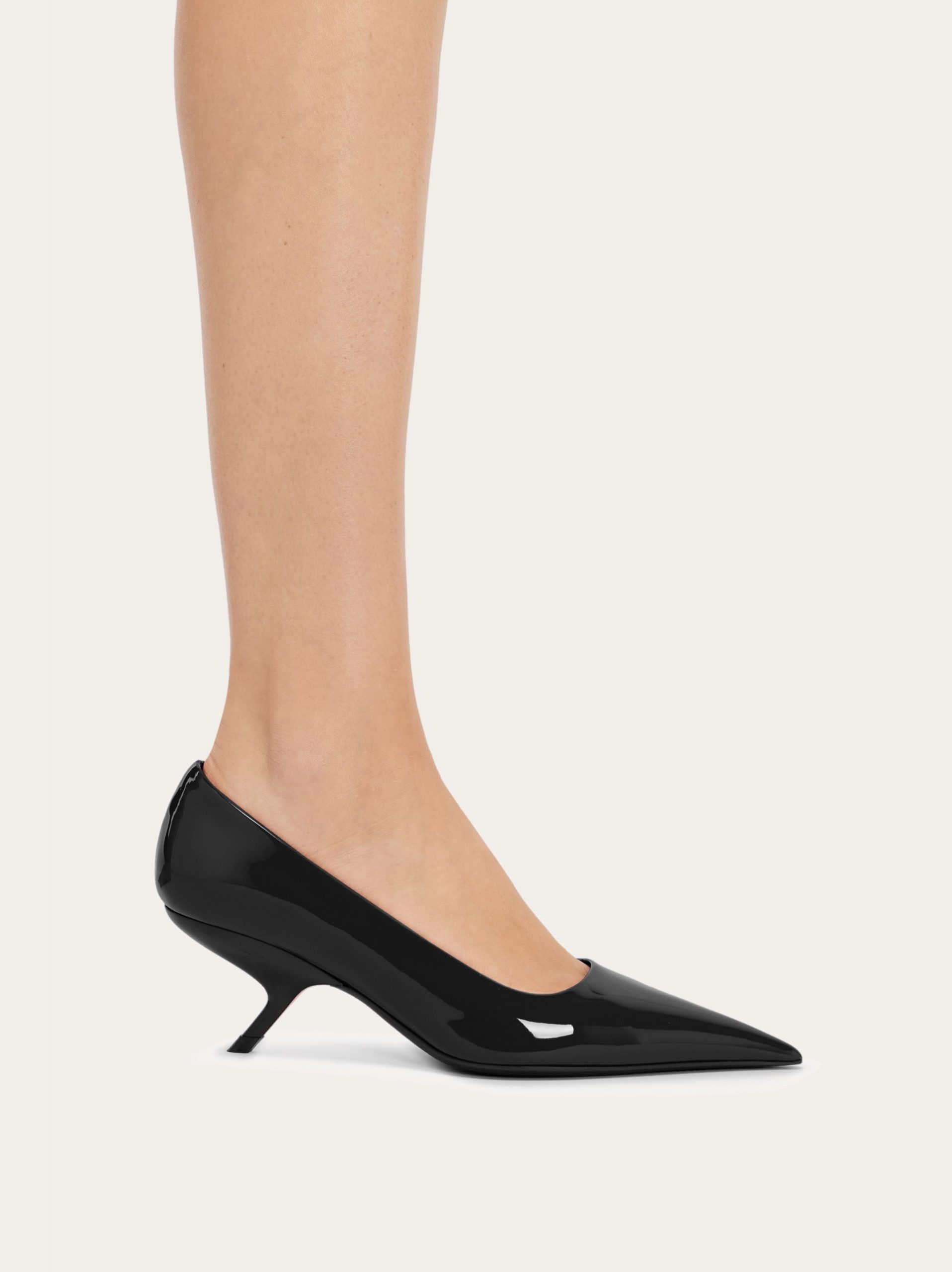 Ferragamo Eva pump - Image 4